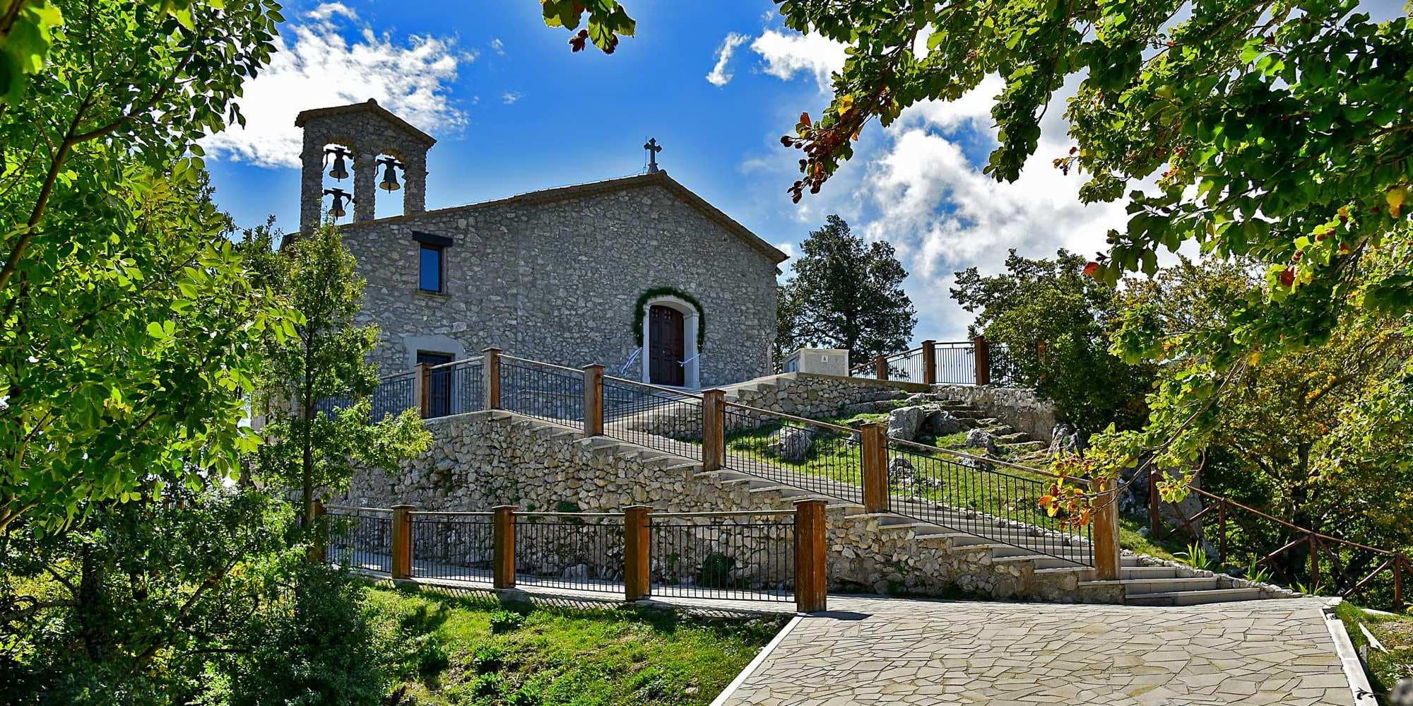 Day 1: Arrival and Artistic Discovery