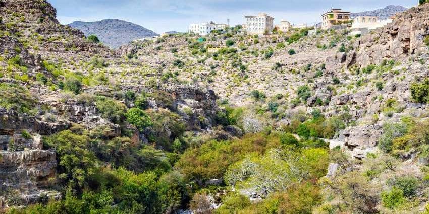 DAY 05: NIZWA- JABREEN- BAHLA- JEBEL SHAMS