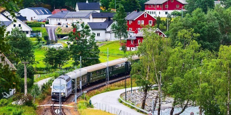 SKEI-FORDE / MINICROCIERA SUL SOGNEFJORD / FLAM / BERGEN