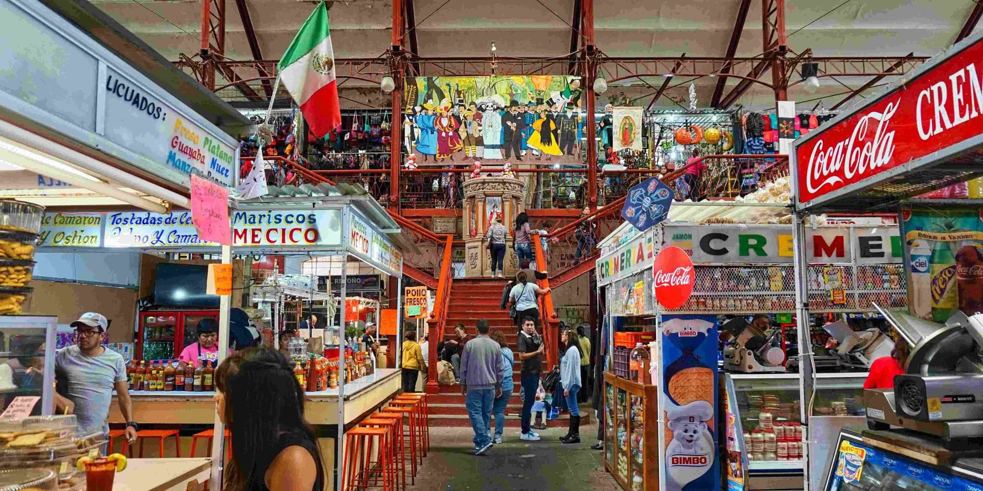 DAY 2: TRADITION, MARKETS AND COLONIAL SECRETS