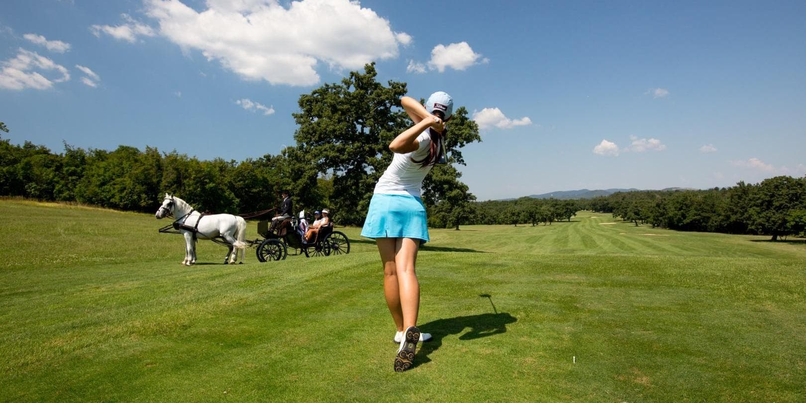 SETTIMO GIORNO: LIPICA - IL GOLF CLUB TRA I CAVALLI LIPIZZANI