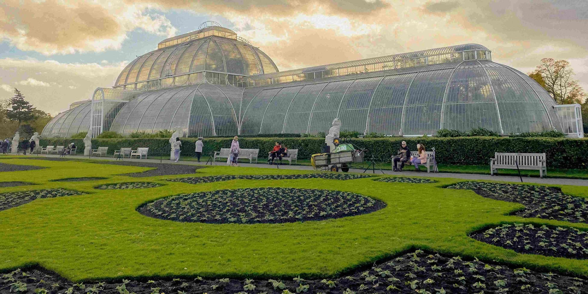 DAY 5: CLOSING AND RENOVATION AT KEW GARDENS