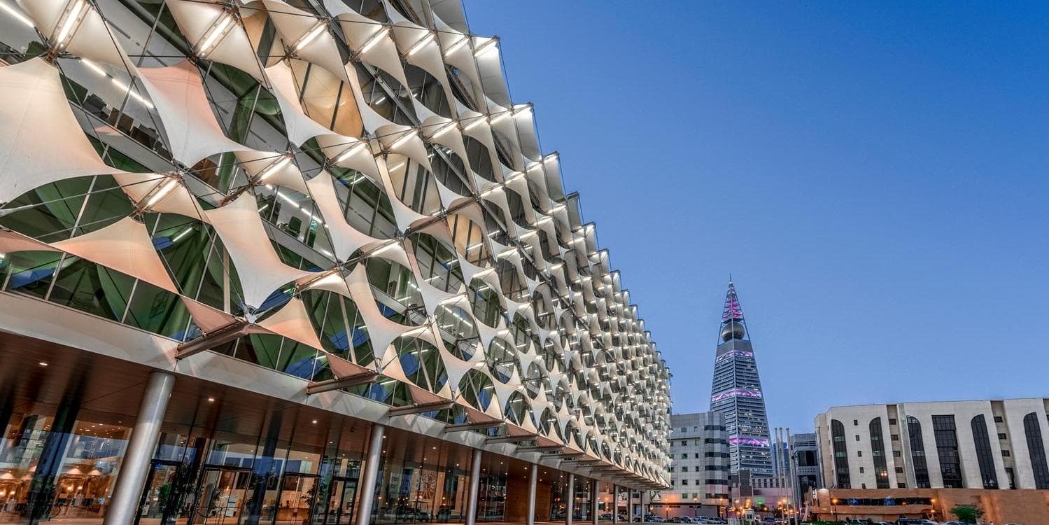 JOUR 1: VENDREDI-RIYAD (ARRIVÉE)