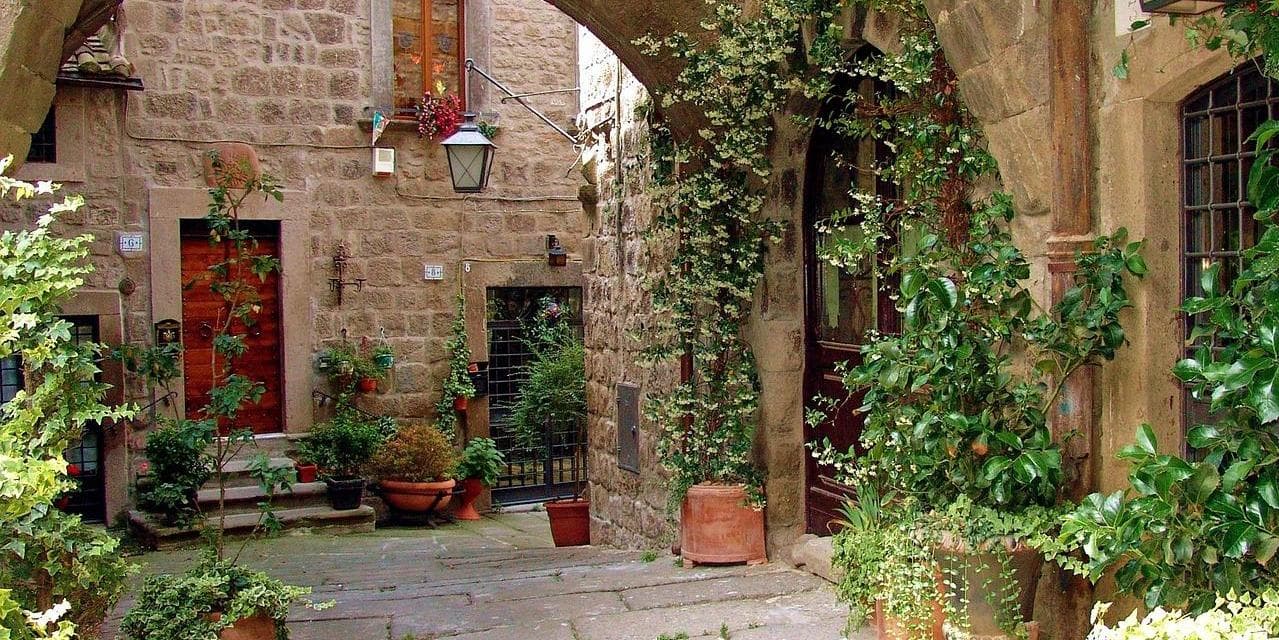 DAY 1: Arrival in Viterbo and visit of the city