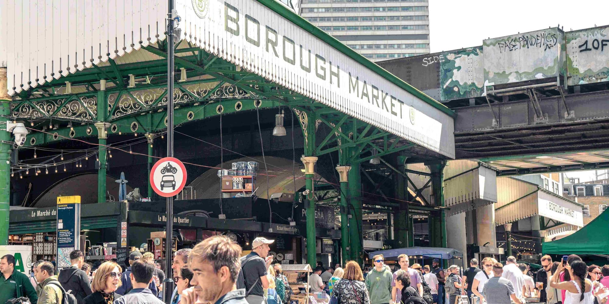 DAY 1: IN THE SHADOW OF THE DETECTIVE