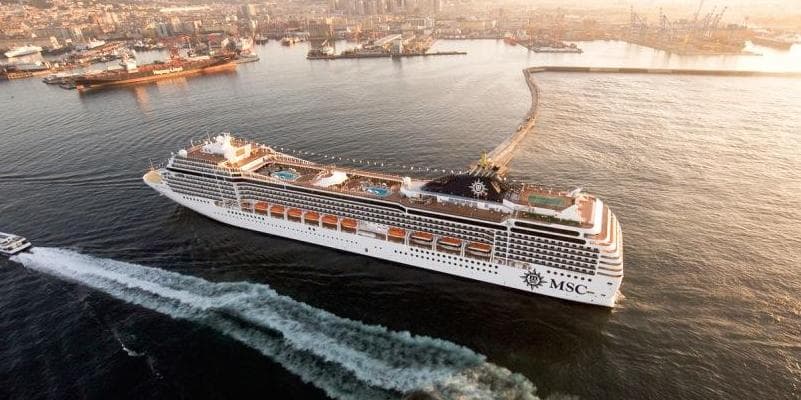 DÍA 04 NAVEGACIÓN EN ALTA MAR