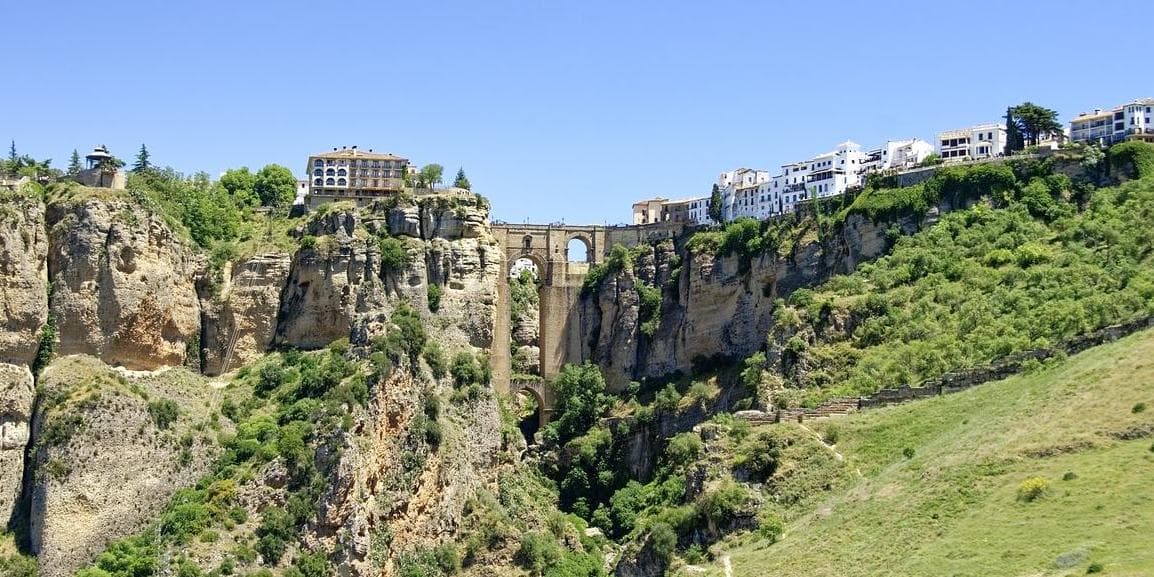 6º Giorno. MALAGA - RONDA – SIVIGLIA