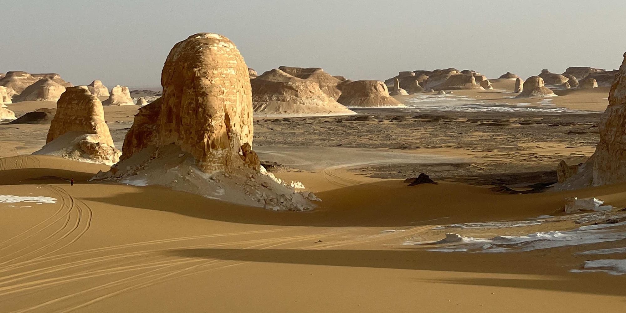 Jour 6 : Le Désert Blanc - L'Héritage des Sables Dorés