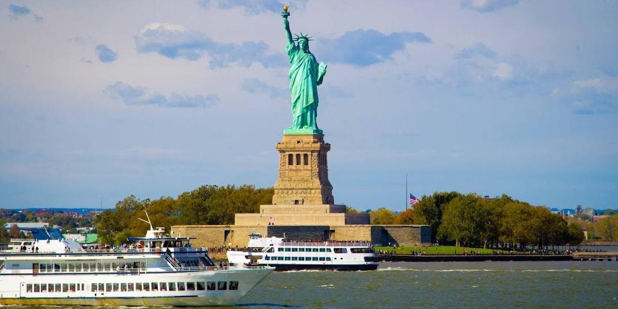 DIA 03 NEW YORK – TOUR NOCTURNO REGULAR CON PASEO POR DYKER HEIGHT CON EMPIRE STATE BLD