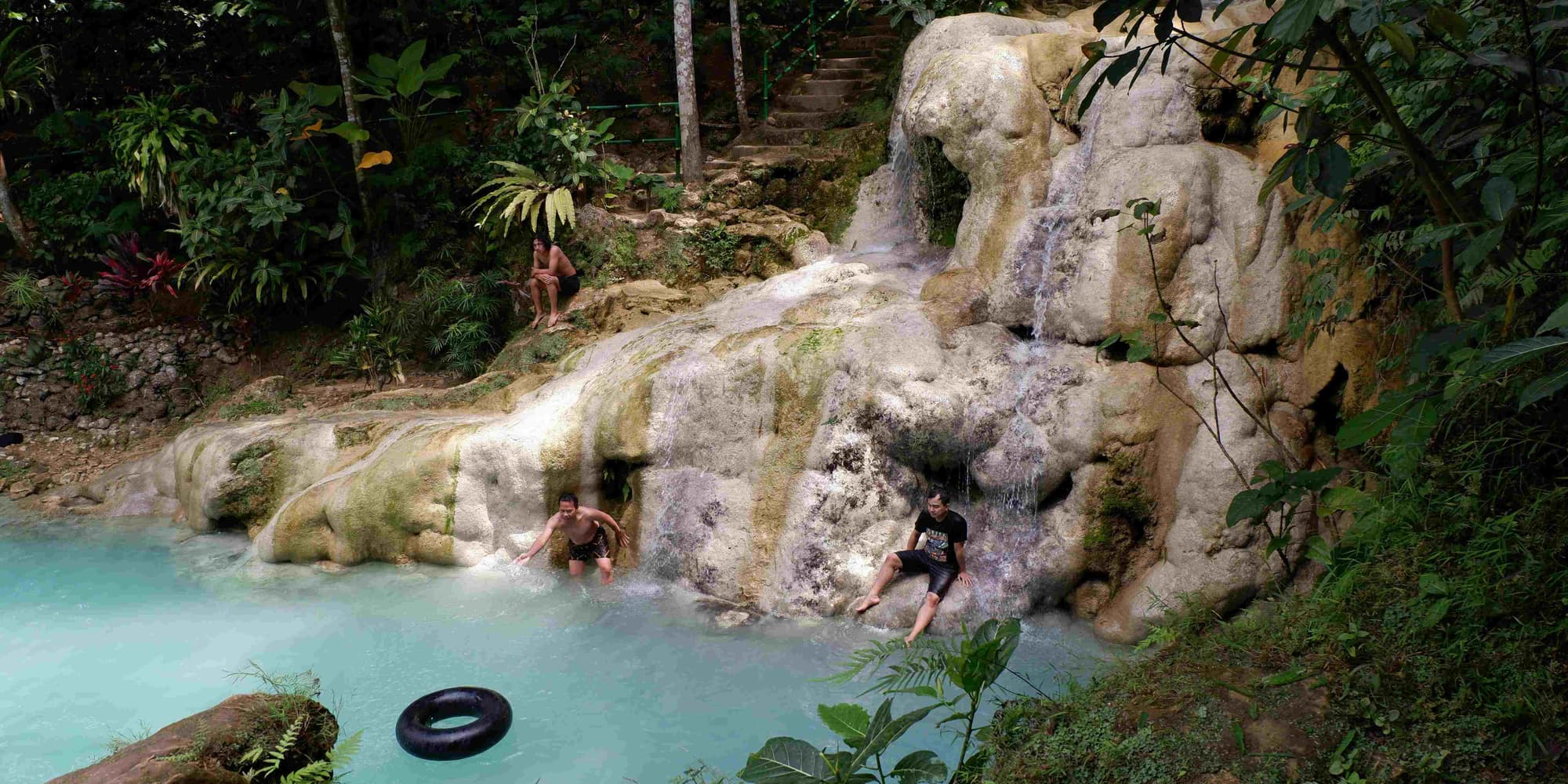 DAY 4: EXCURSION TO WATERFALLS AND HOT SPRINGS