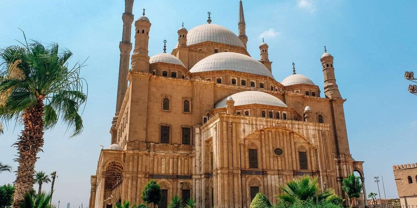 8º Día El Cairo (Desayuno / Almuerzo)  07/08/2027.