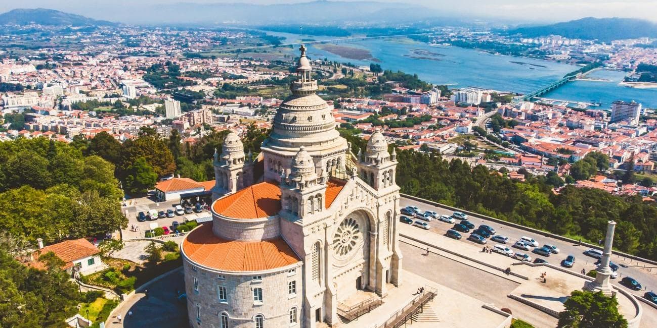 Día 6 | Viernes 8 de mayo | Santiago de Compostela -  Viana do Castelo - Oporto