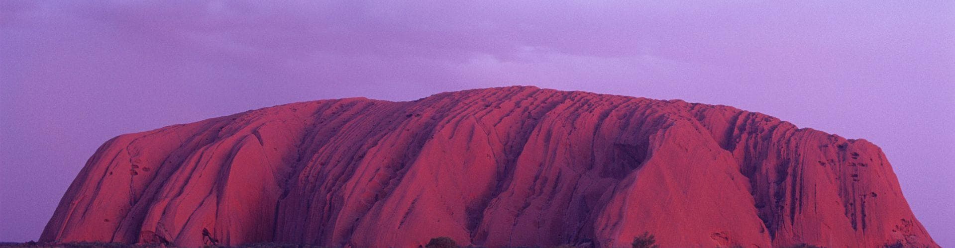 Australia uluru at dusk