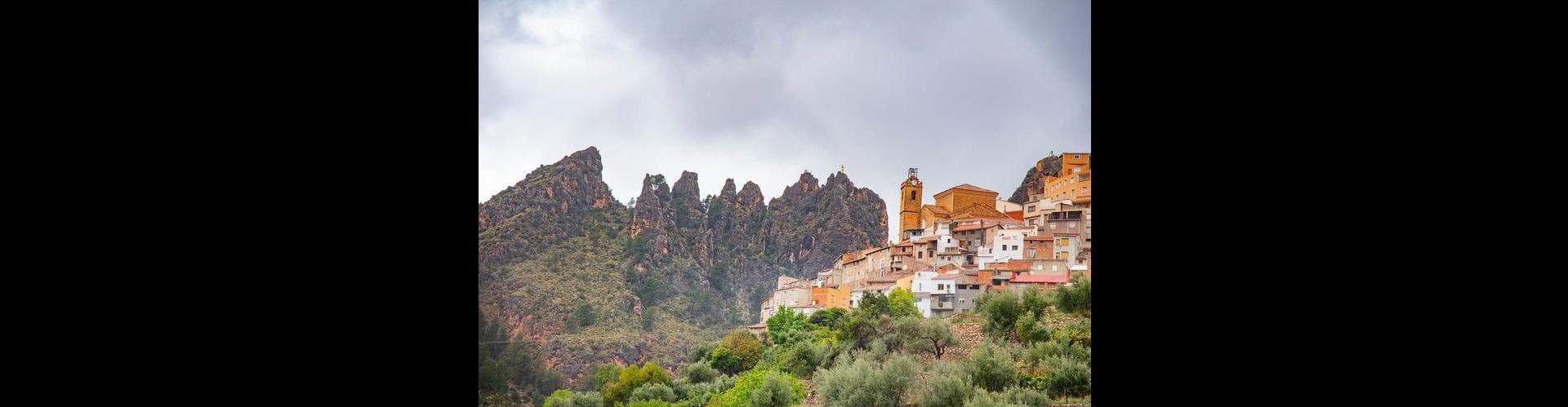 アイナ, スペイン