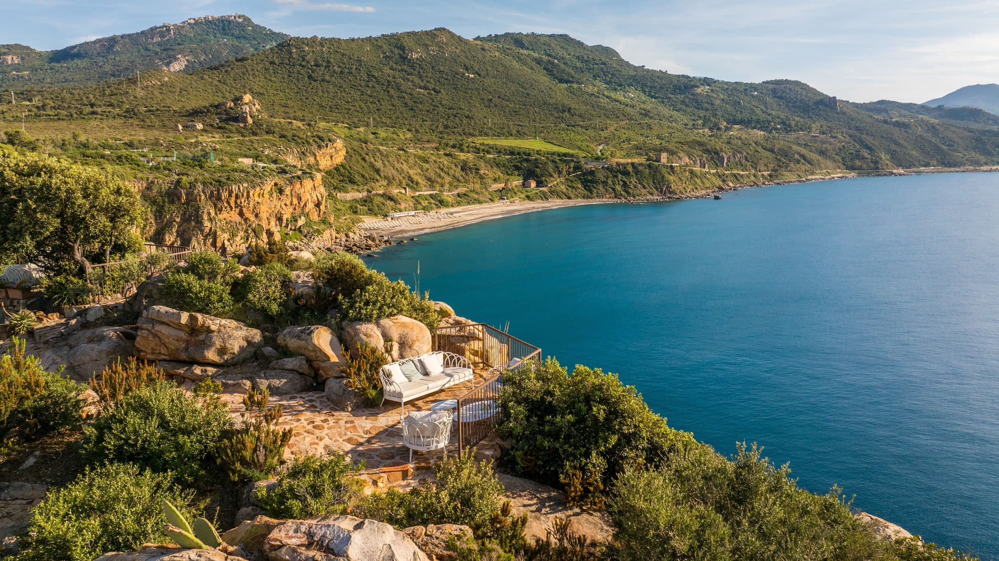 Mangia's Pollina Resort, 