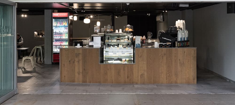 Punthill Spring Hill, Restaurant