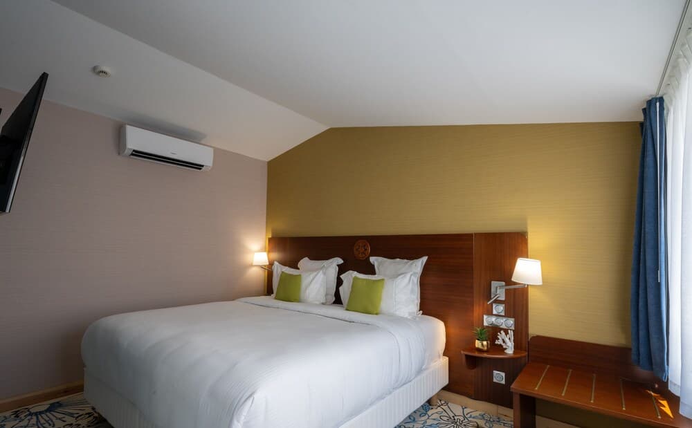 Hôtel Le Yachtman, The Originals Collection, Room