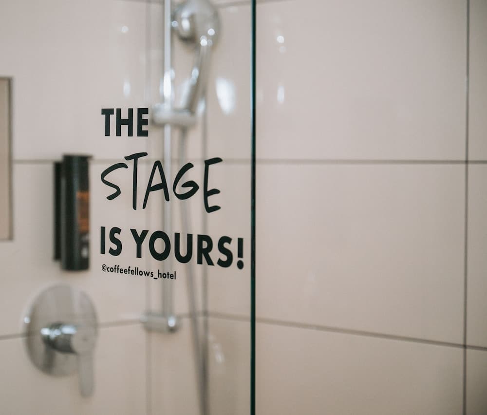 Feringapark Hotel by Coffee Fellows Hotels, Bathroom