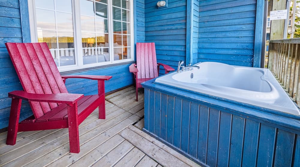 Waters Edge Shoreside Suites, Terrace/patio