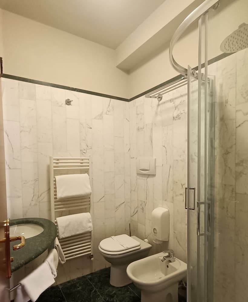 Hotel Michelangelo Palace, Bathroom