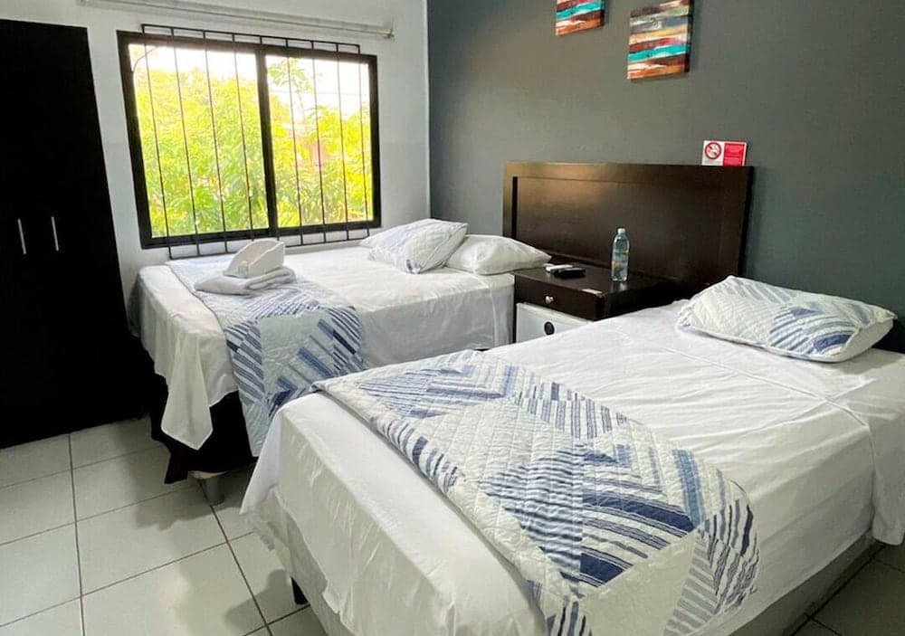 Hotel Tazumal House, Room