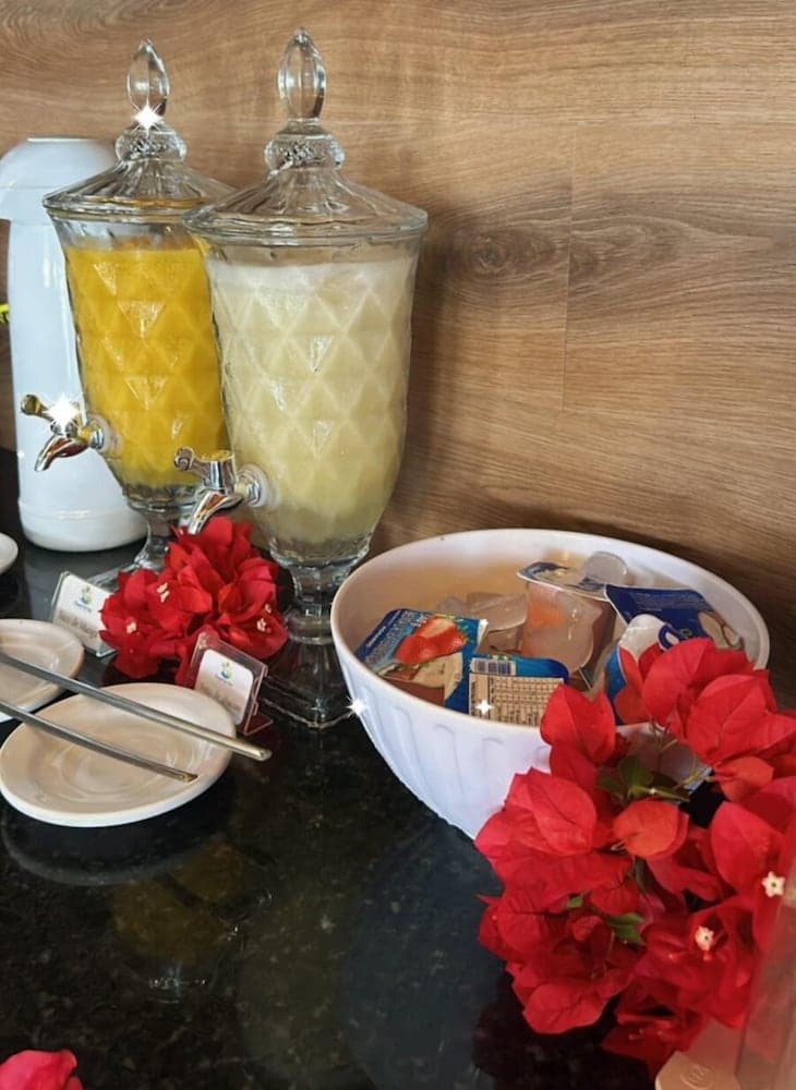 Pousada Deu Praia Maragogi, Breakfast buffet