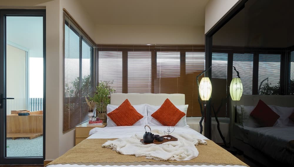 The Luxe & The Colony, KLCC, Room