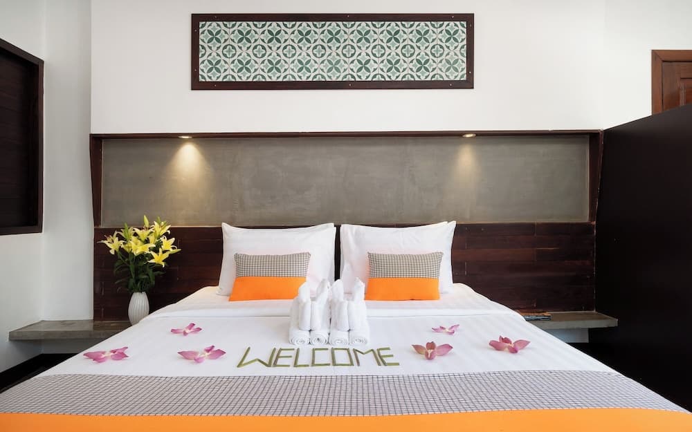 The Calm Oasis, Room