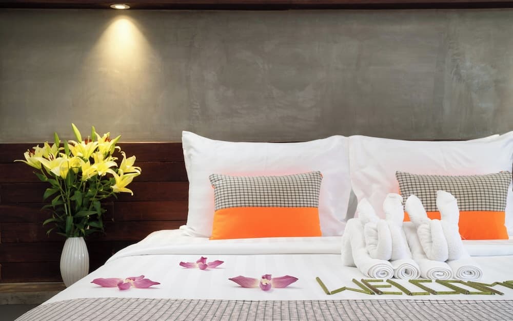 The Calm Oasis, Room