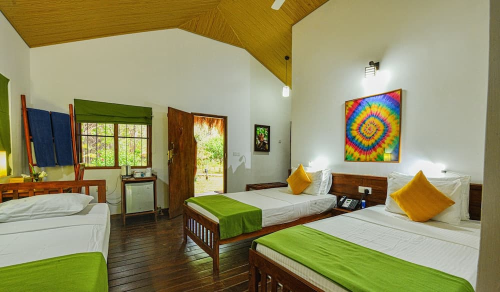 The Other Corner - Habarana, Room