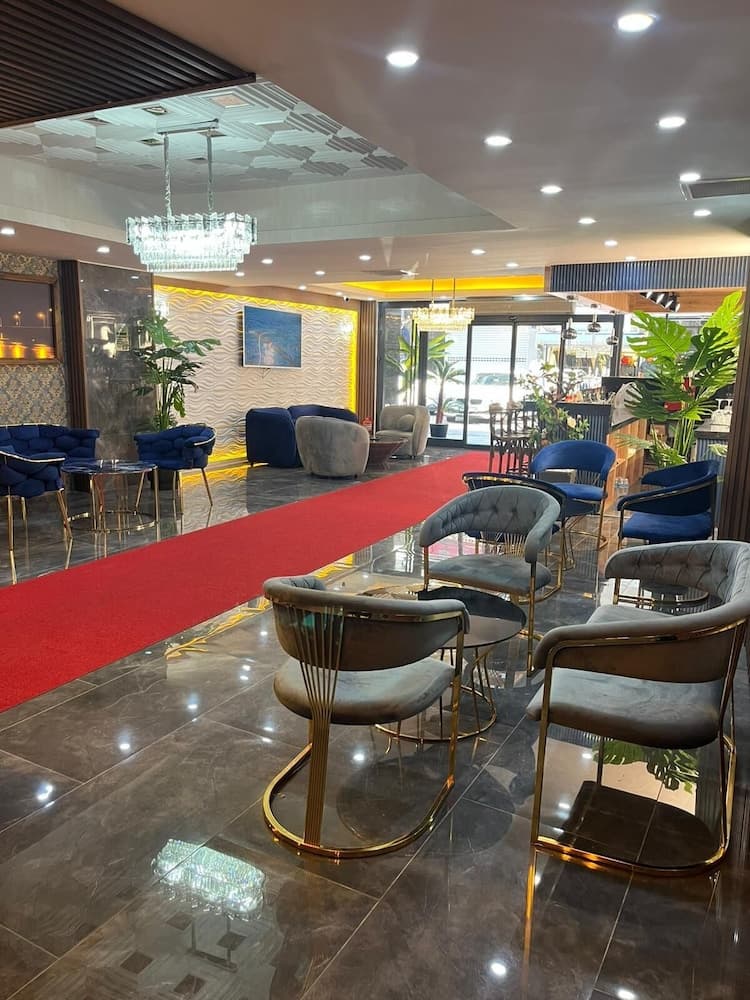 Özer Palace Hotel, Reception