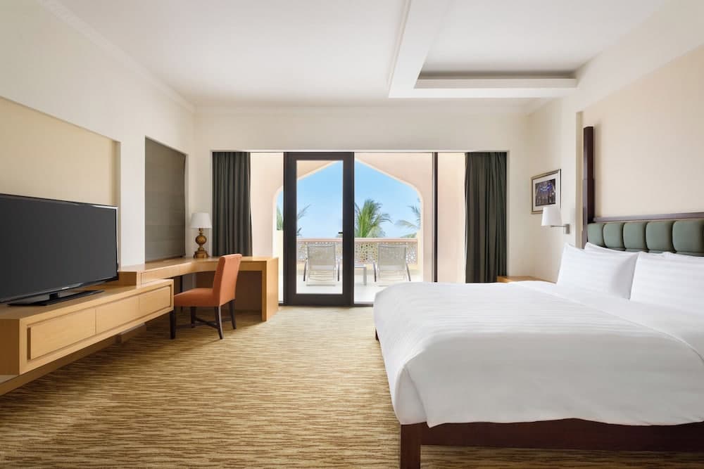 Hilton Muscat Al Bandar, Room