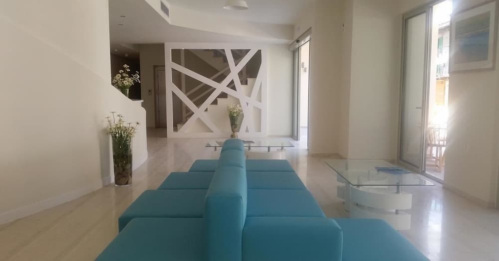 Grand TheoNi Boutique Hotel & Spa, Lobby