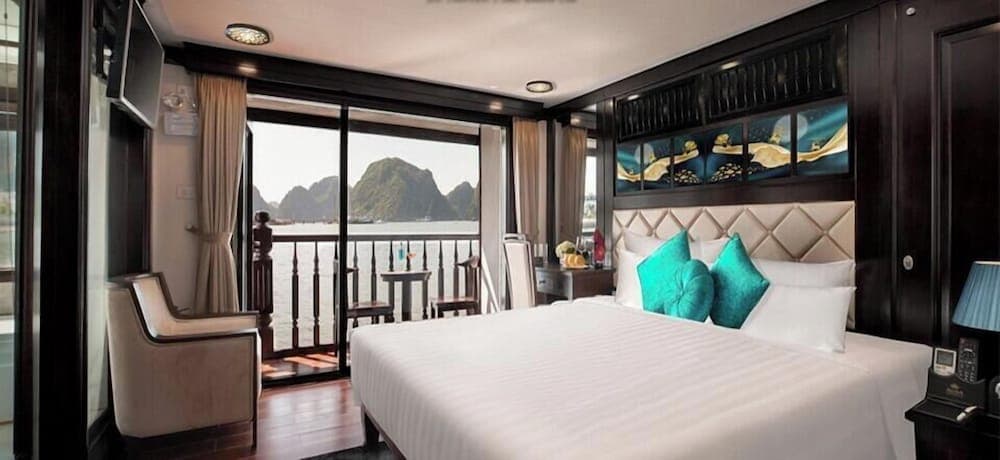 Alisa Luxury Cruise, Room