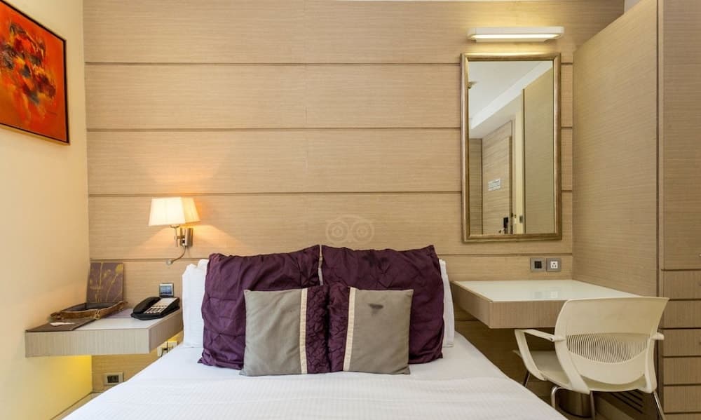 Residency Hotel Fort, Room