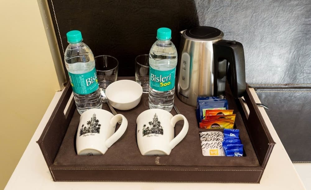 Residency Hotel Fort, In-room dining