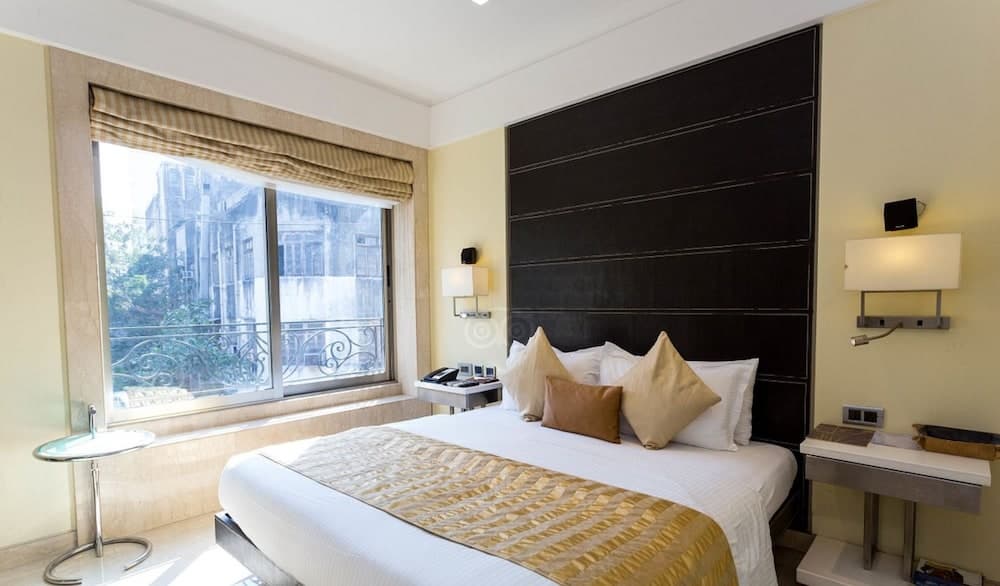 Residency Hotel Fort, Room