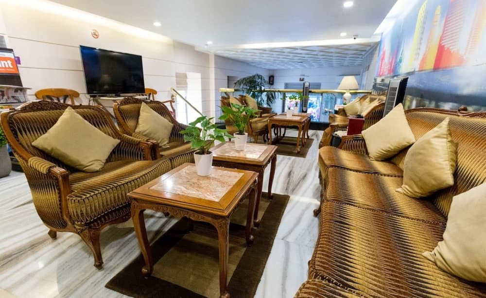 Residency Hotel Fort, Restaurant