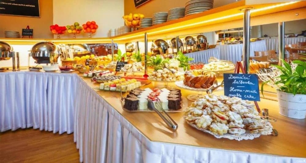 Hotel St George - Czech Leading Hotels, Breakfast meal