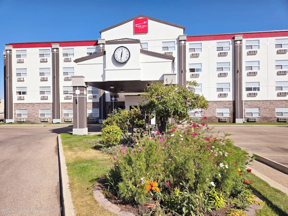 Park Hill Inn & Suites, Exterior