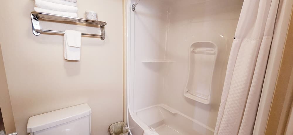 Park Hill Inn & Suites, Bathroom