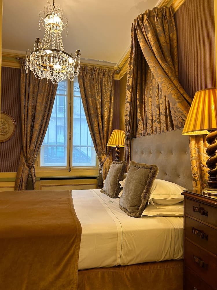 Duc de Saint-Simon, Room