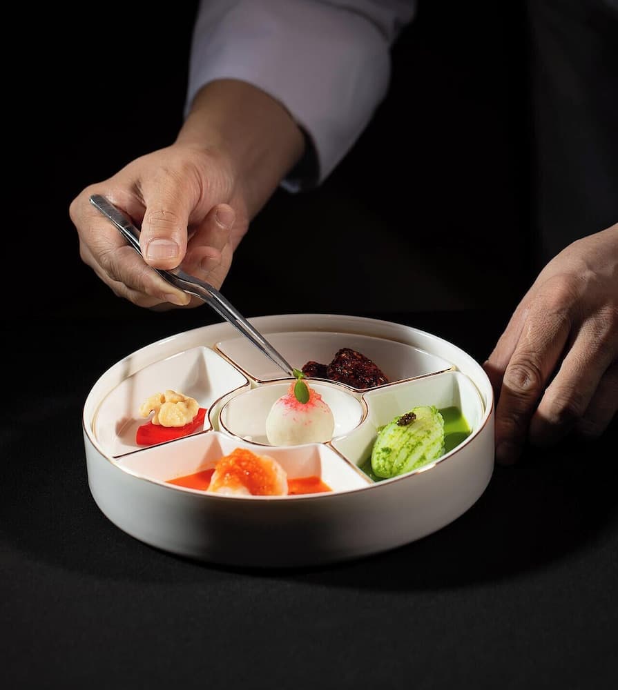 Shangri-La Chengdu, Restaurant