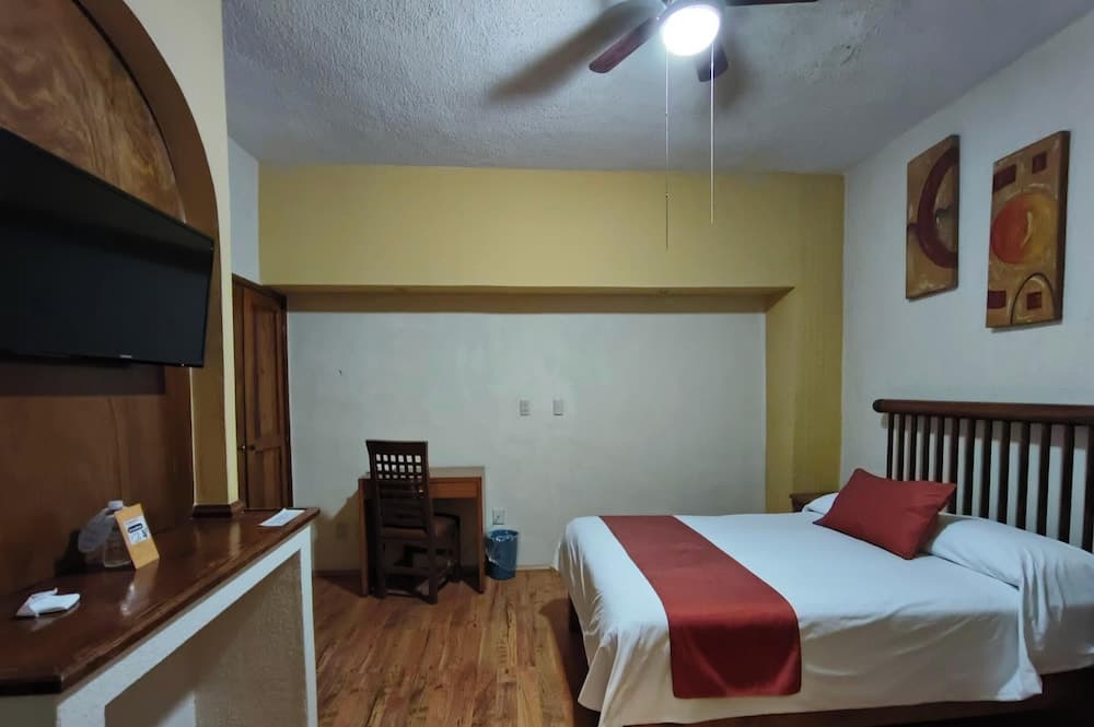 Hotel Posada Tolosa, Room