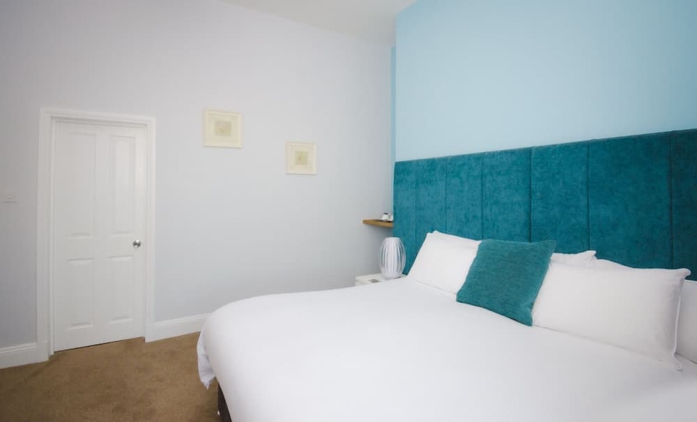 Crofton House Hotel, Room