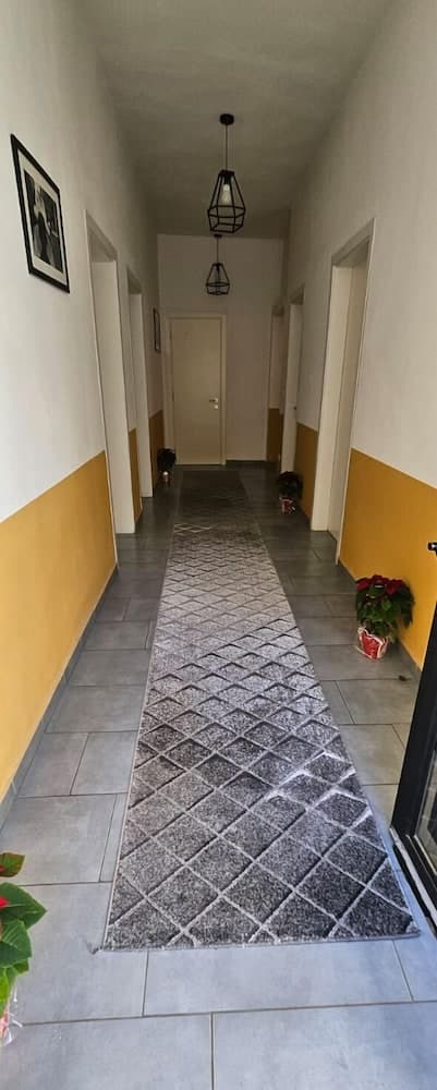 Hotel Antigone, Living area