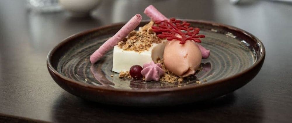 Lake Hotel Gistihusid Egilsstadir, Food and drink