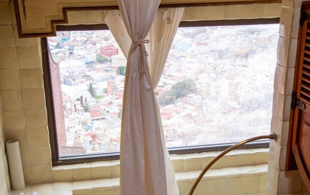 Hotel Misión Grand Casa Colorada, Bathroom