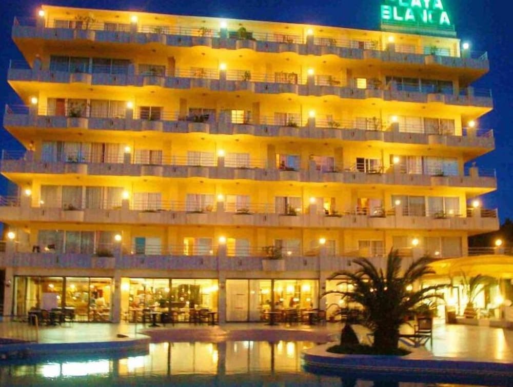 BJ Playa Blanca, Exterior