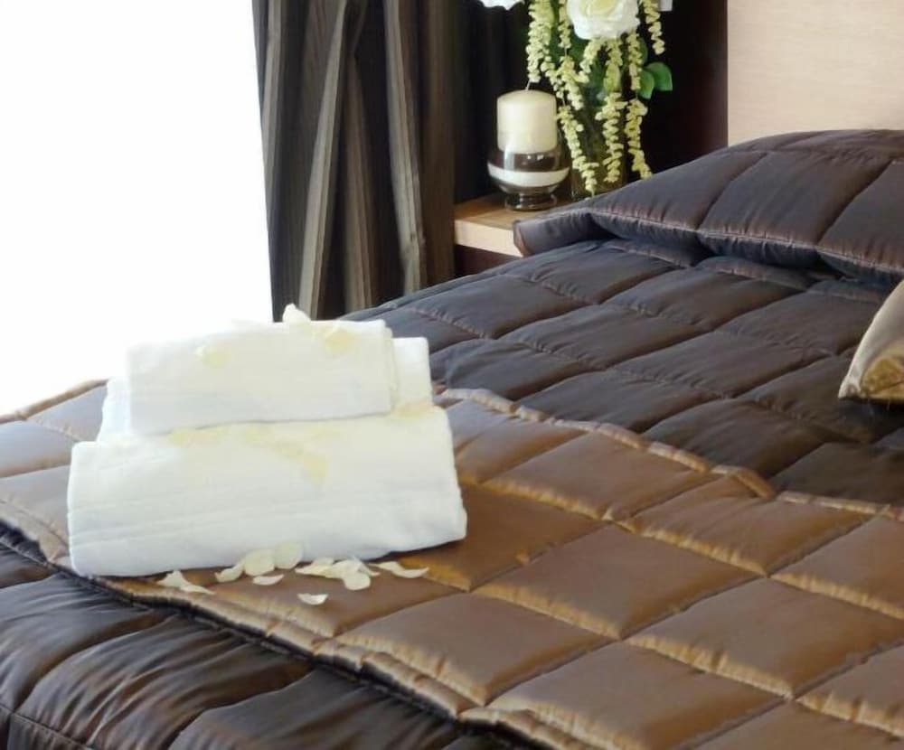 E H ROME AIRPORT, Primary image